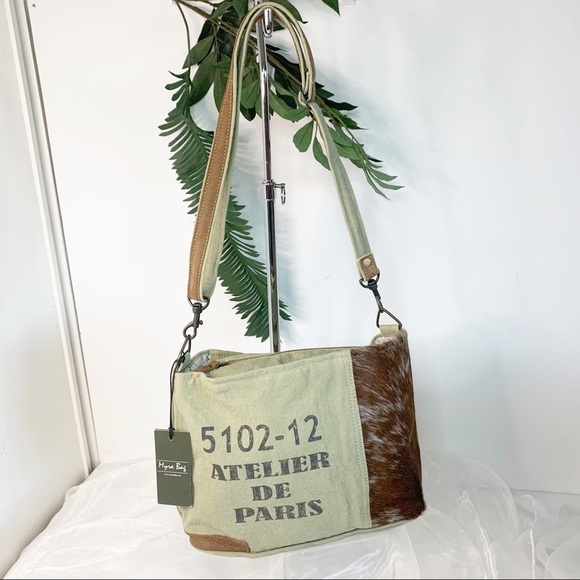 Myra Paris Crossbody Bag! - Picture 2 of 8